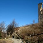 Torre medievale salendo in frazione Santa Libera - Santo Stefano Belbo